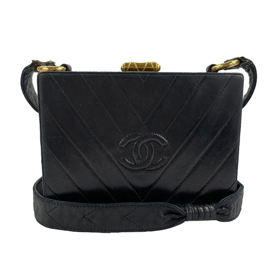 CHANEL - Vintage V-Stitched Black CC Leather Box Shoulder Bag / Crossbody