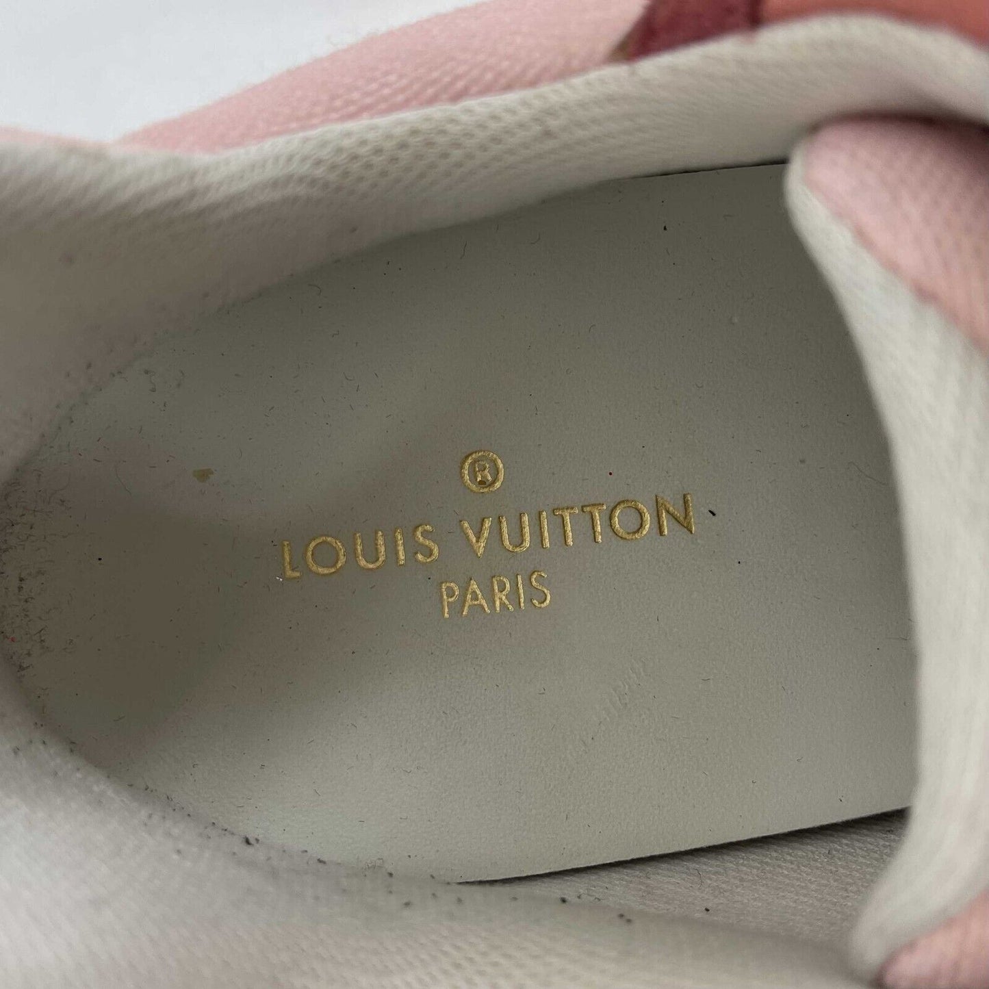 Louis Vuitton - Low Top Sneaker White Pink Suede Run Away - Pink 40 US 10