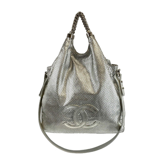 Chanel - CC Perforated Rodeo Drive Medium Hobo Bag - Silver Crossbody