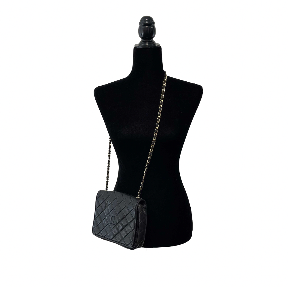 Chanel - Vintage Chanel Quilted Smal Black Leather Flap Crossbody