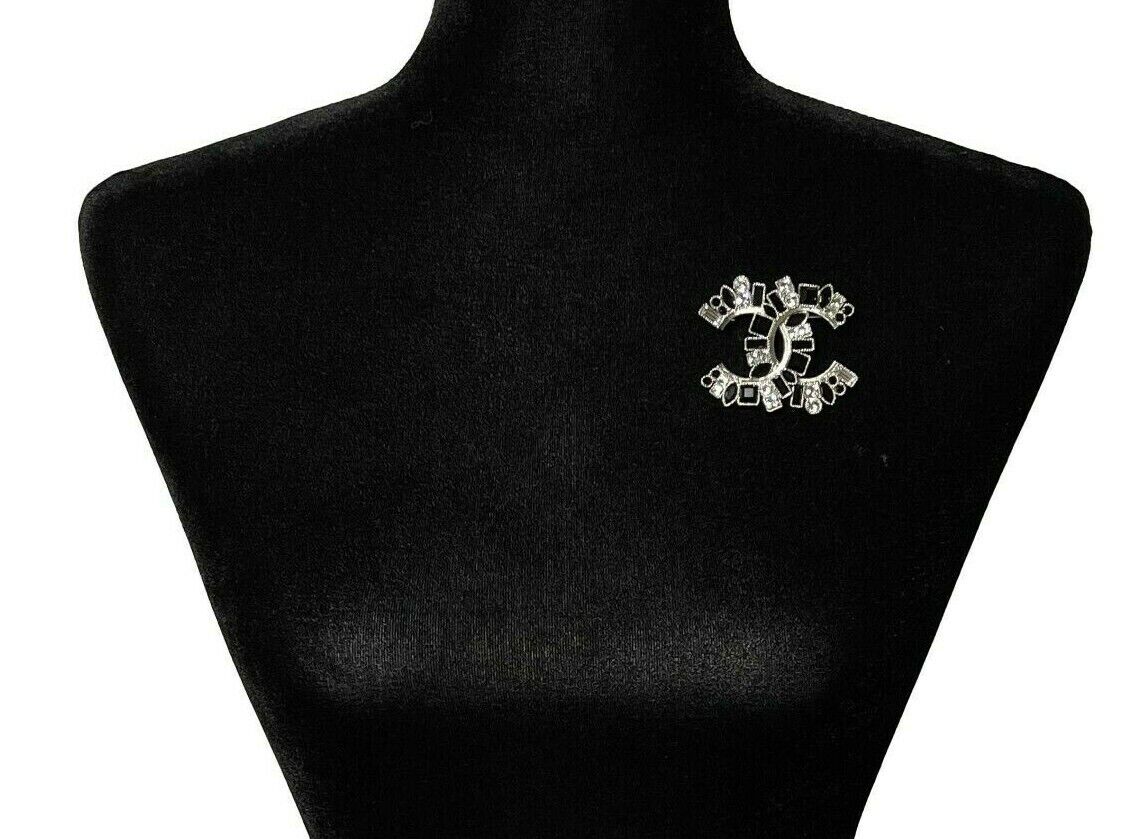 CHANEL - 14K Act 2 Clear and Black Strass CC Logo Brooch w/ Box